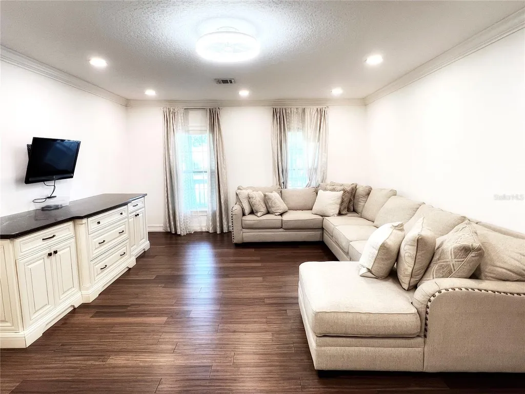 974 Pinelli Street Orlando FL 32803