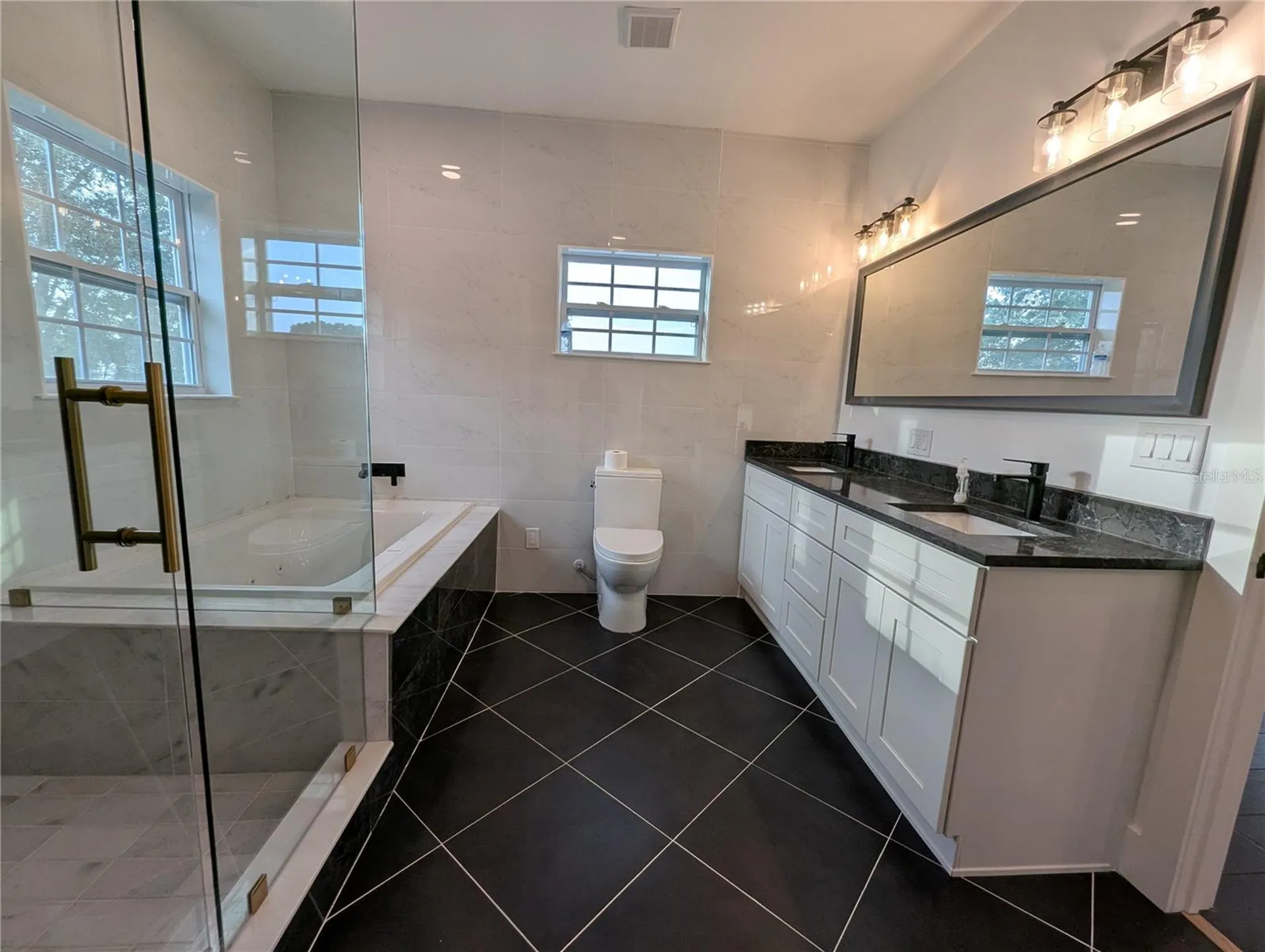 974 Pinelli Street Orlando FL 32803