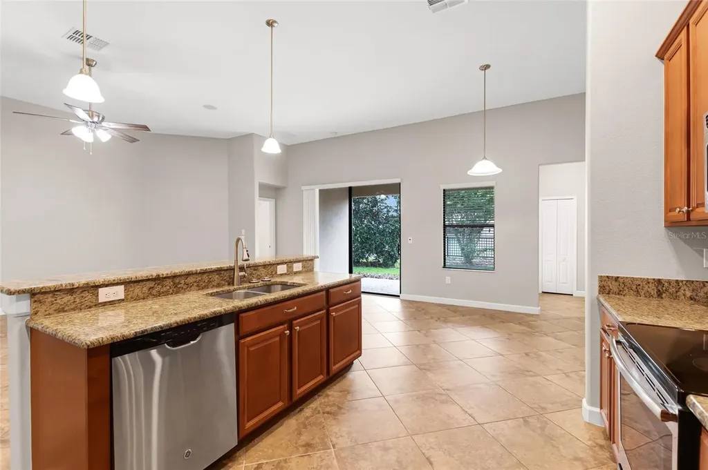 1317 Gleneagles Lane Davenport FL 33896