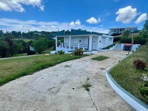Calle 21, Lote 755, Barrio Santa María, Villa Borinquen Vieques PR 00765