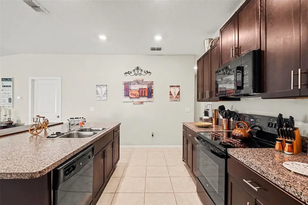 14907 Imperial Purple Lane Wimauma FL 33598