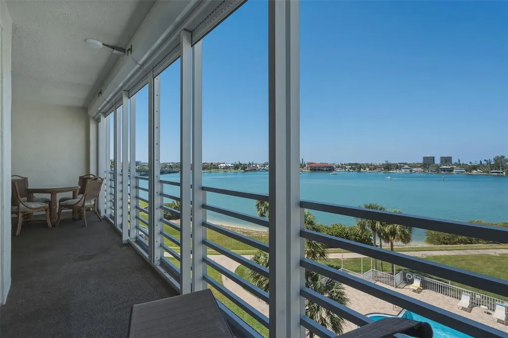 7872 Sailboat Key Boulevard S South Pasadena FL 33707