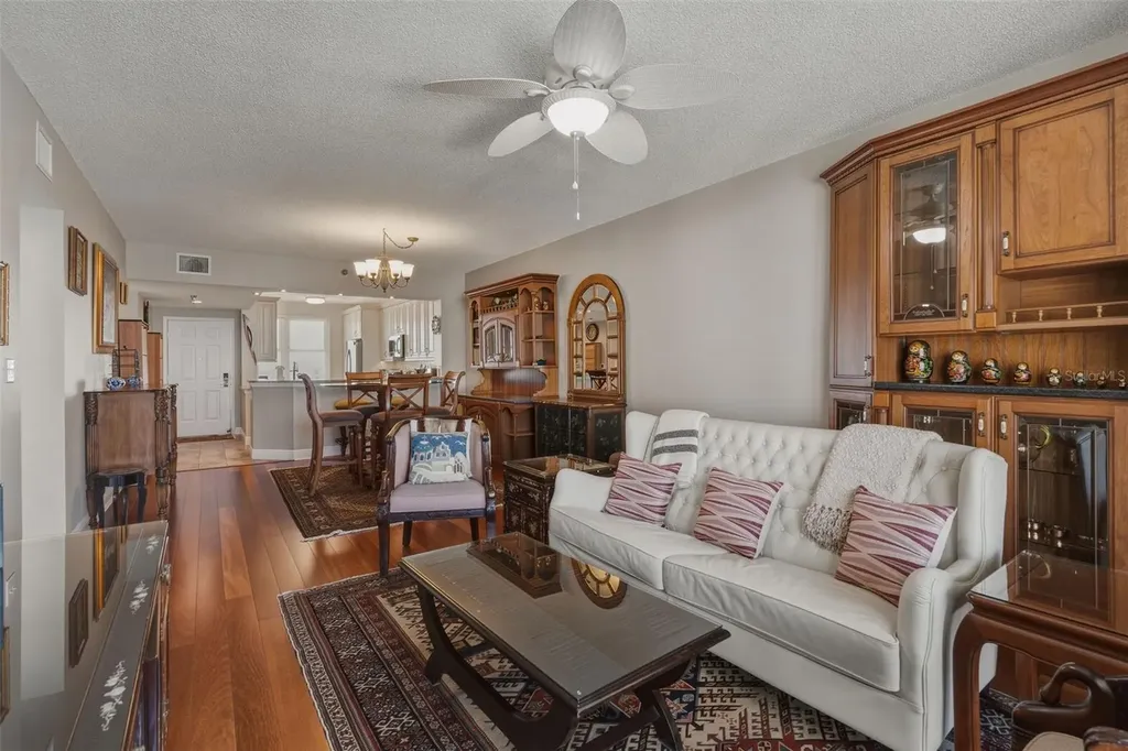 7872 Sailboat Key Boulevard S South Pasadena FL 33707