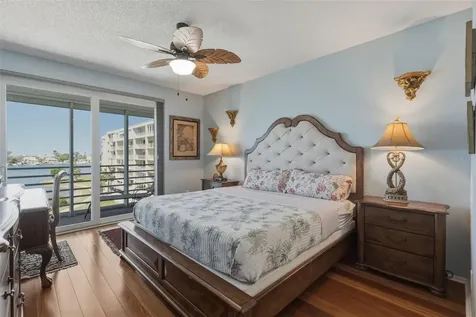 7872 Sailboat Key Boulevard S South Pasadena FL 33707
