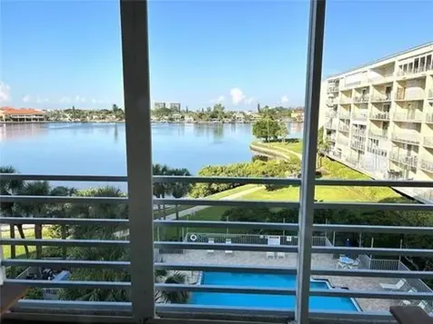 7872 Sailboat Key Boulevard S South Pasadena FL 33707
