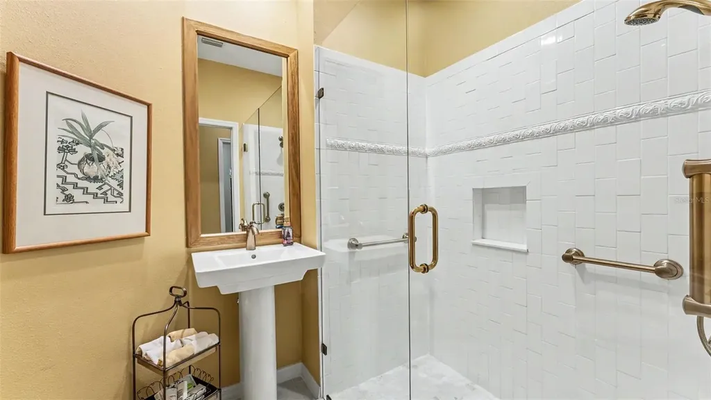 564 Grasslands Village Circle Lakeland FL 33803