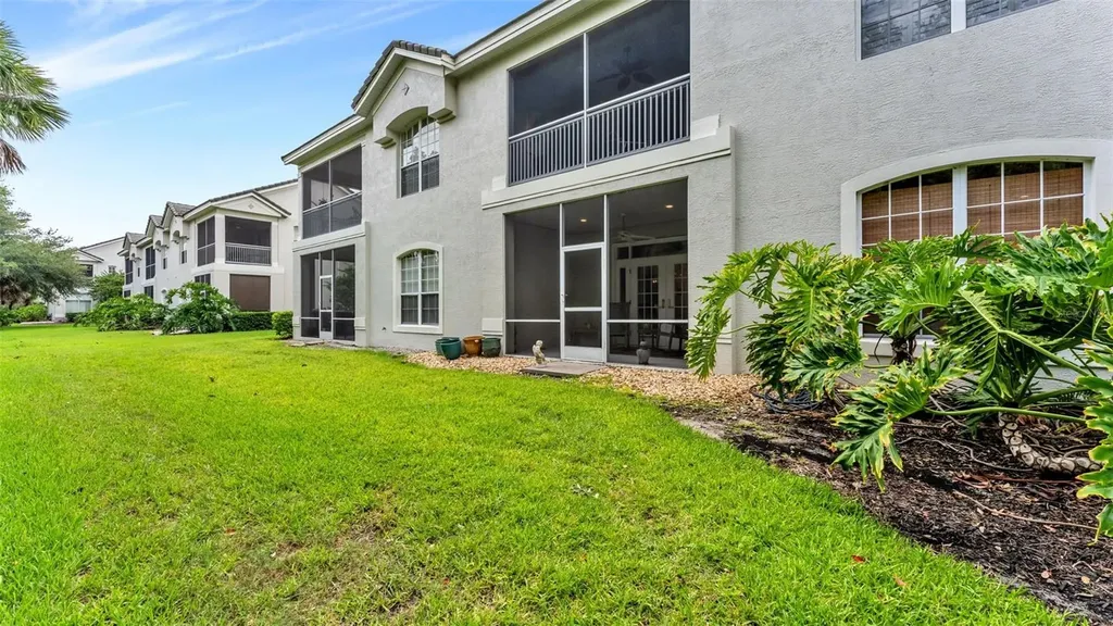 564 Grasslands Village Circle Lakeland FL 33803