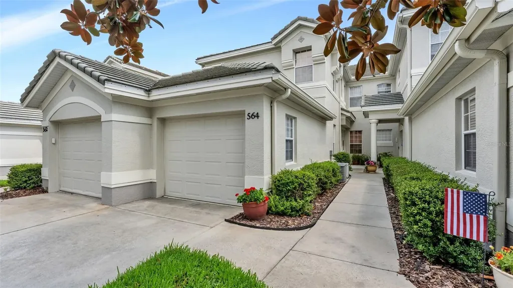 564 Grasslands Village Circle Lakeland FL 33803