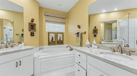 564 Grasslands Village Circle Lakeland FL 33803