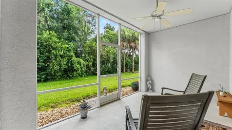 564 Grasslands Village Circle Lakeland FL 33803