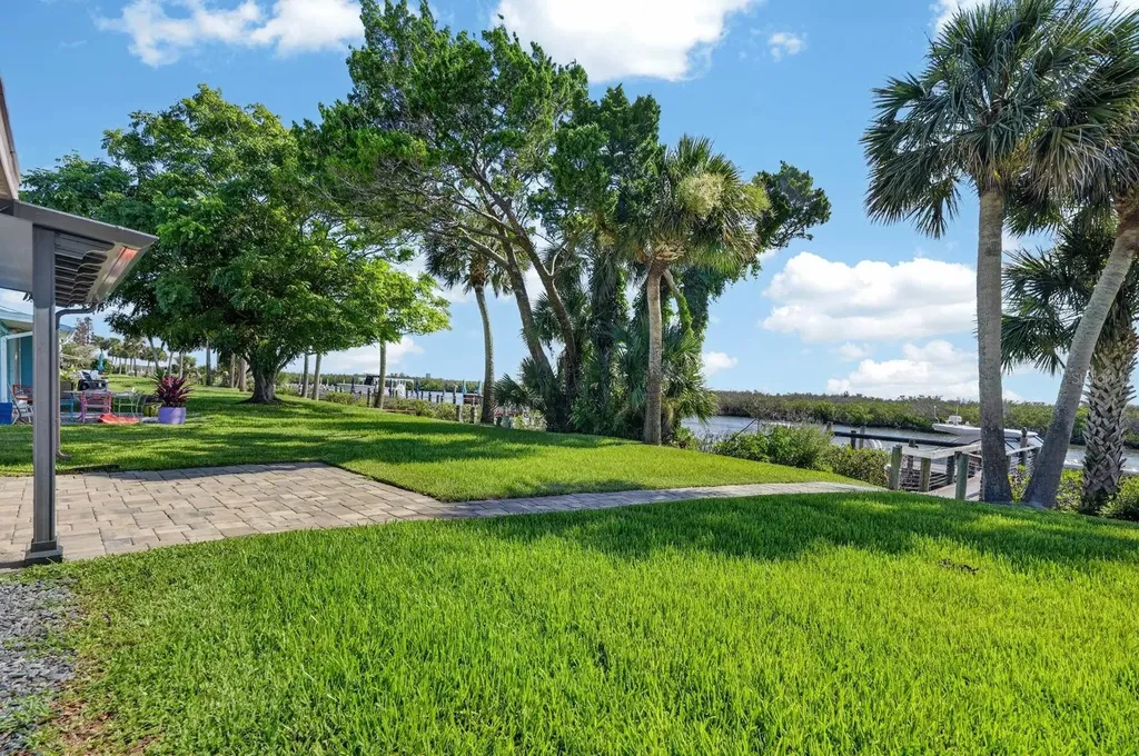 1136 Harbour Point Drive Port Orange FL 32127