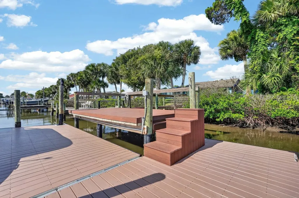 1136 Harbour Point Drive Port Orange FL 32127