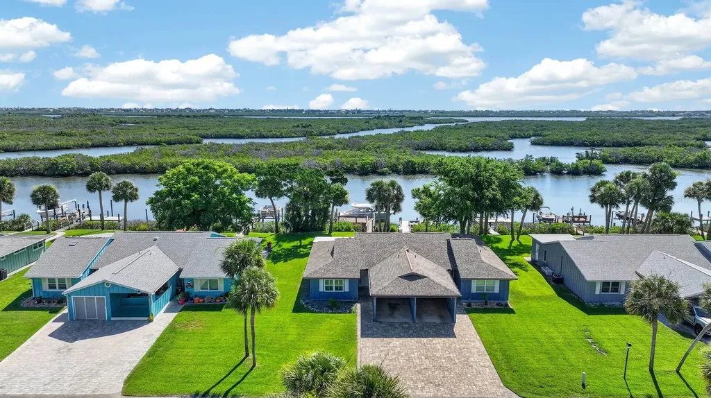 1136 Harbour Point Drive Port Orange FL 32127