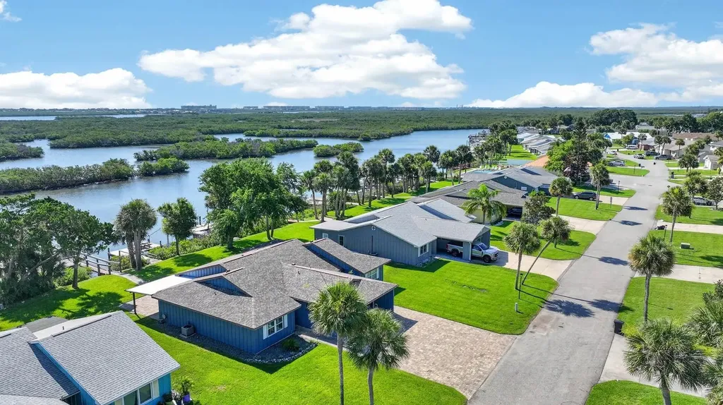 1136 Harbour Point Drive Port Orange FL 32127