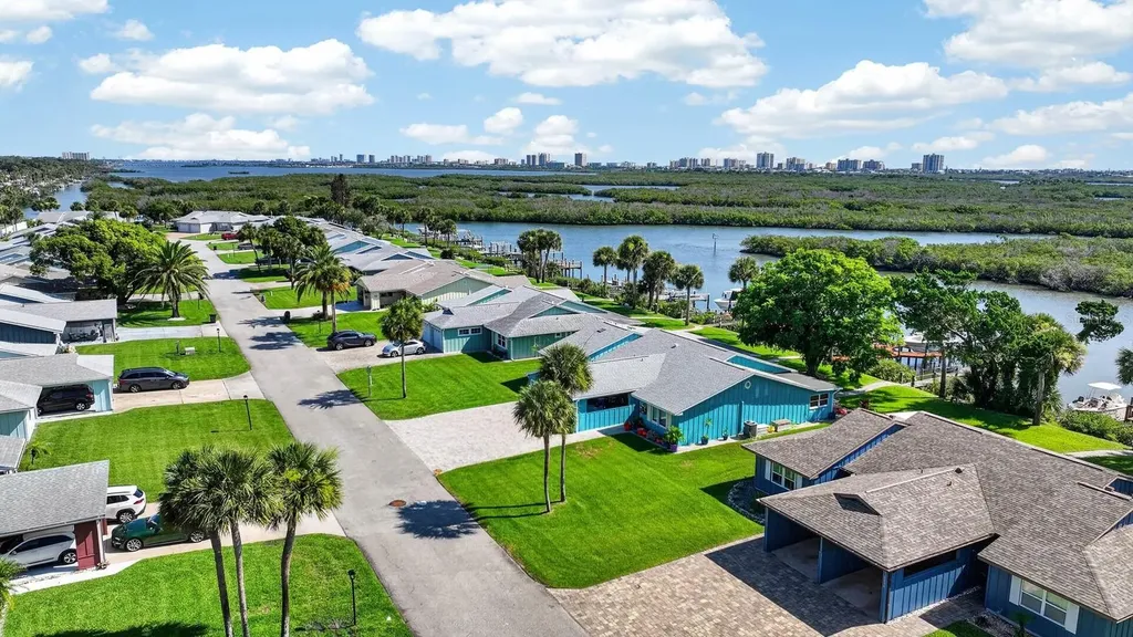 1136 Harbour Point Drive Port Orange FL 32127