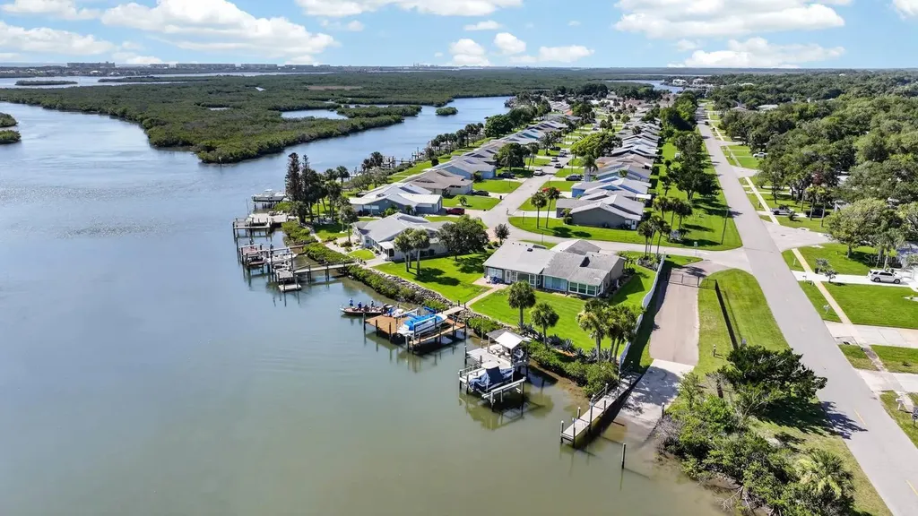 1136 Harbour Point Drive Port Orange FL 32127