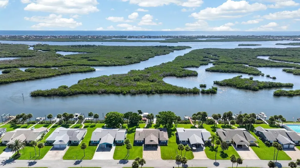 1136 Harbour Point Drive Port Orange FL 32127