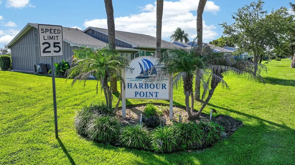 1136 Harbour Point Drive Port Orange FL 32127
