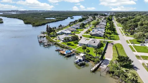 1136 Harbour Point Drive Port Orange FL 32127