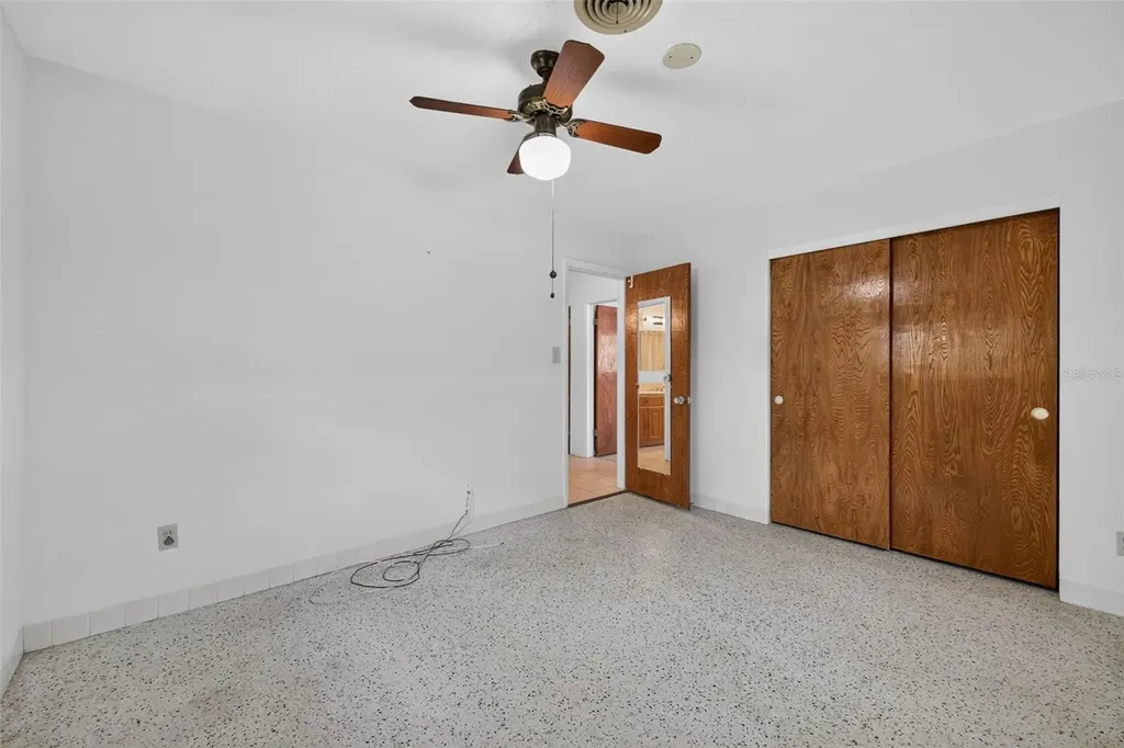 2864 62nd Avenue S St Petersburg FL 33712