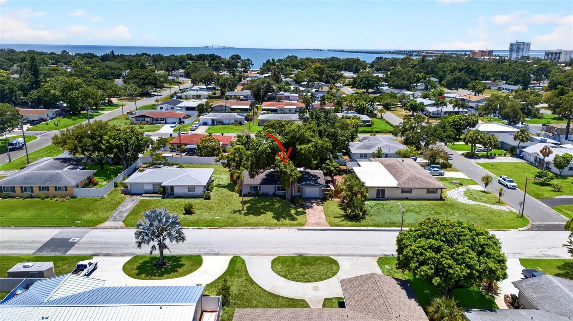 2864 62nd Avenue S St Petersburg FL 33712