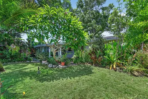 2864 62nd Avenue S St Petersburg FL 33712