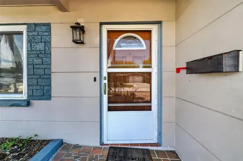 2864 62nd Avenue S St Petersburg FL 33712