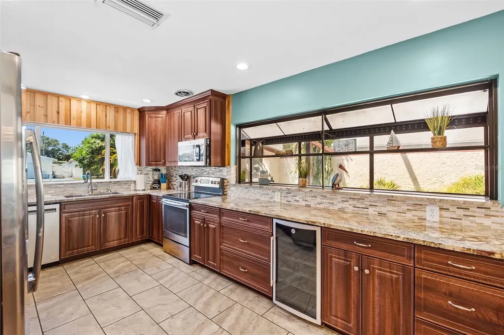 10472 Orange Blossom Lane Seminole FL 33772