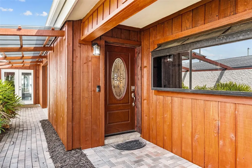 10472 Orange Blossom Lane Seminole FL 33772