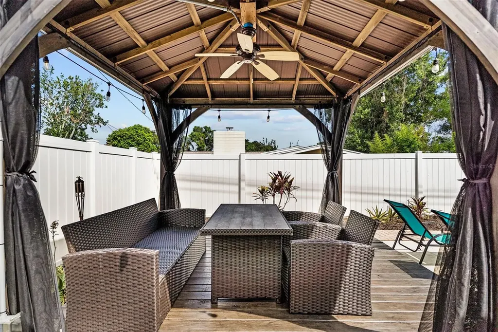 10472 Orange Blossom Lane Seminole FL 33772