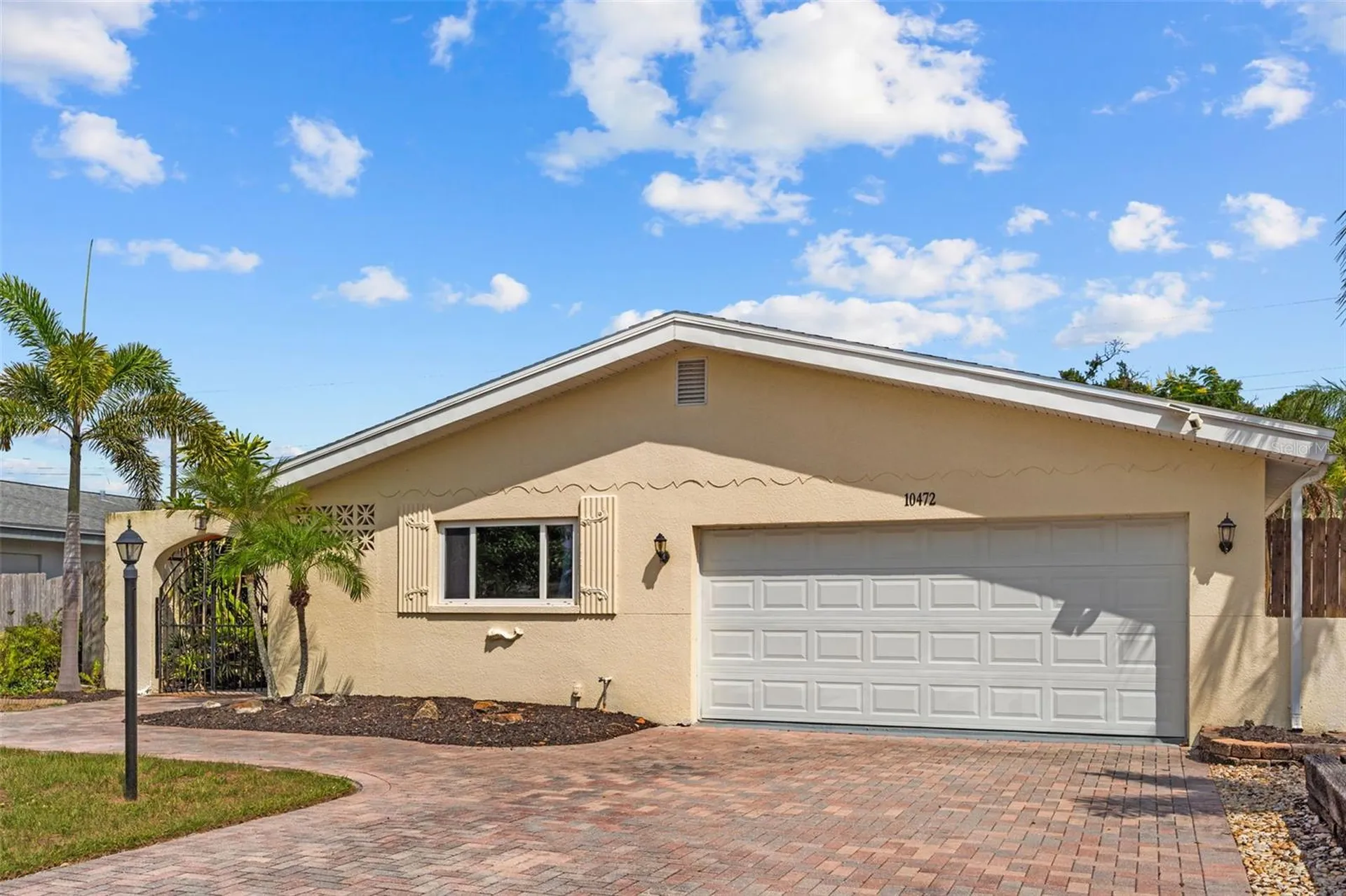 10472 Orange Blossom Lane Seminole FL 33772