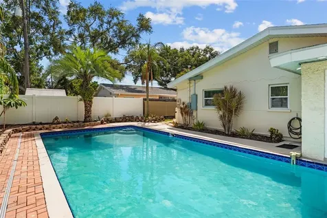 10472 Orange Blossom Lane Seminole FL 33772