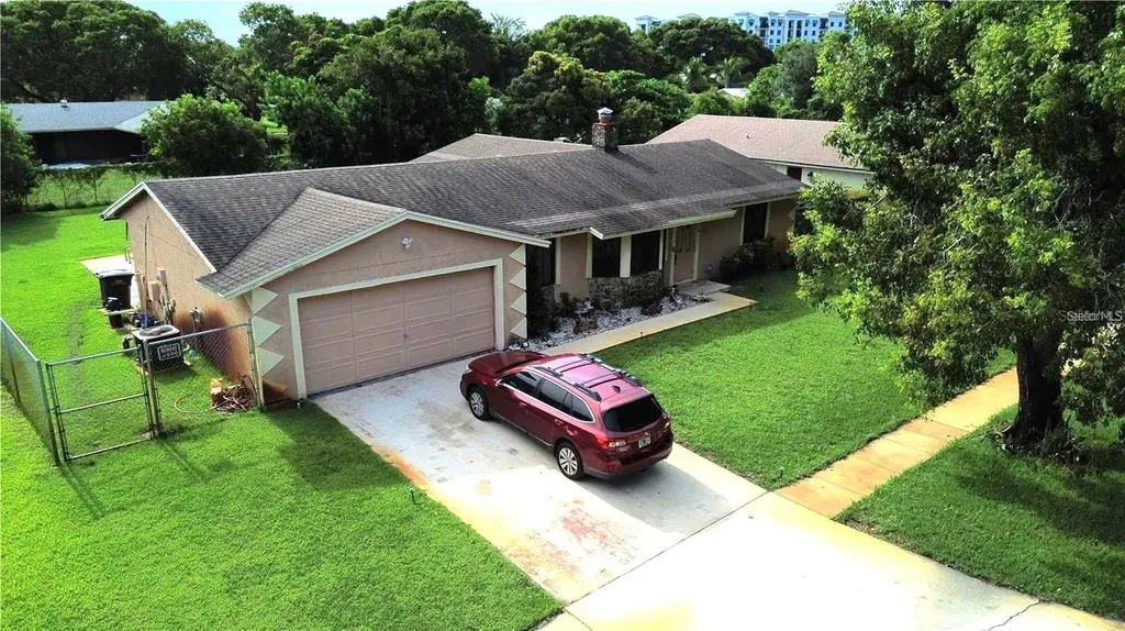 4215 Latona Avenue West Palm Beach FL 33407