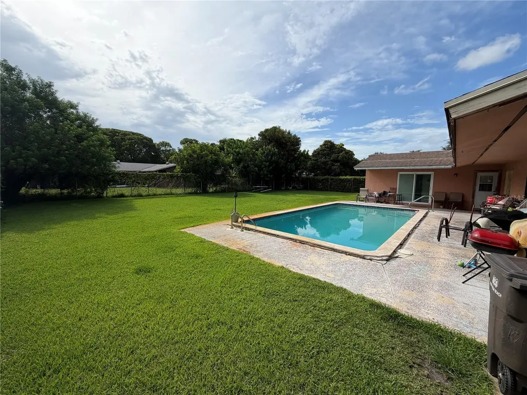 4215 Latona Avenue West Palm Beach FL 33407