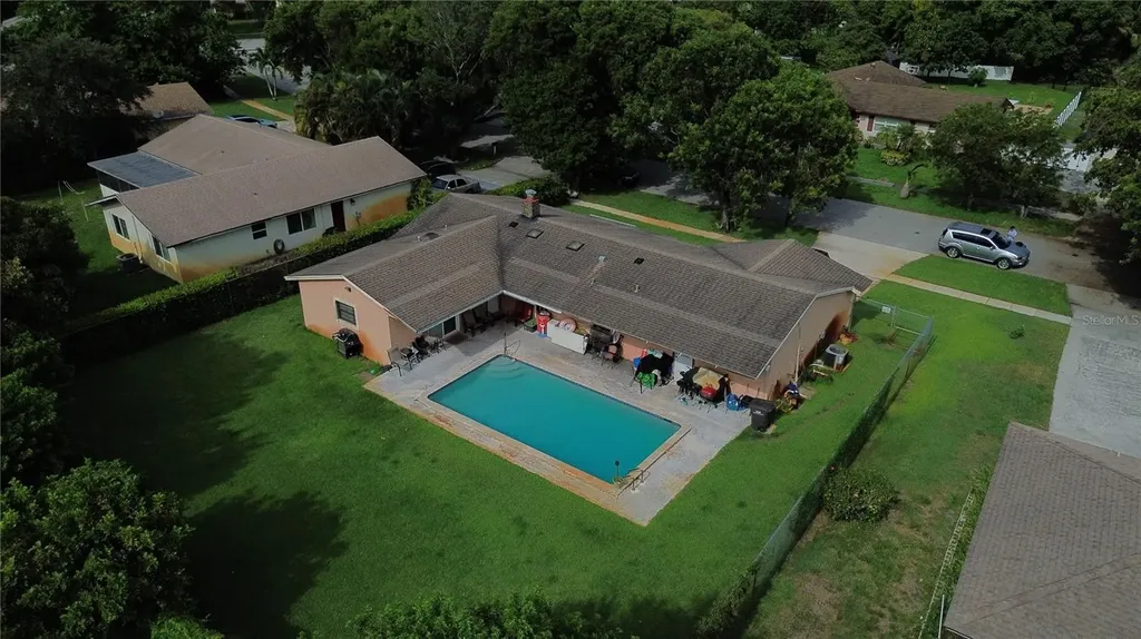 4215 Latona Avenue West Palm Beach FL 33407