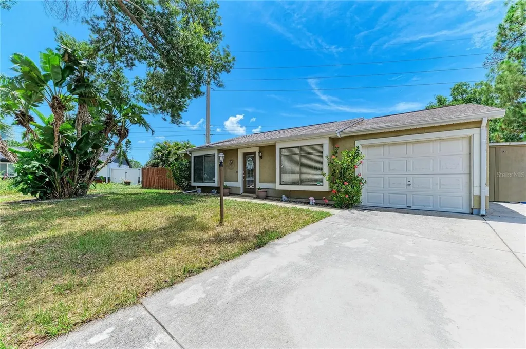 2226 Lockwood Meadows Drive Sarasota FL 34234
