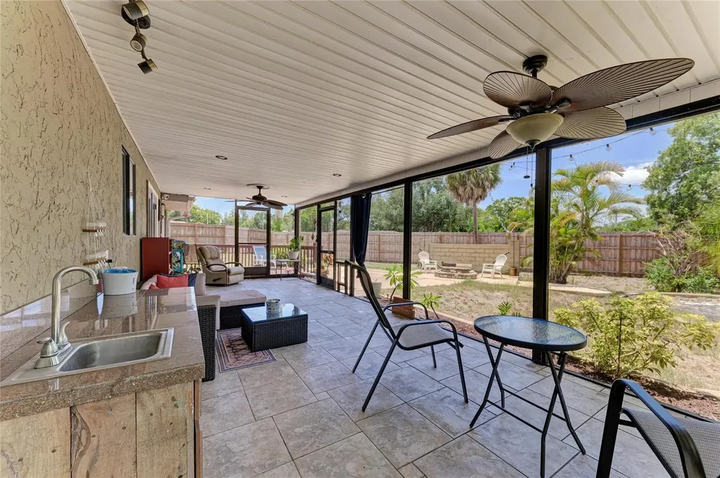 2226 Lockwood Meadows Drive Sarasota FL 34234