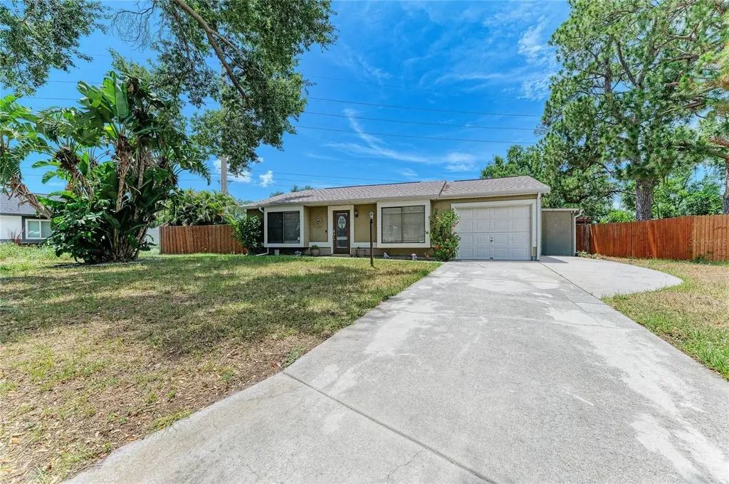2226 Lockwood Meadows Drive Sarasota FL 34234