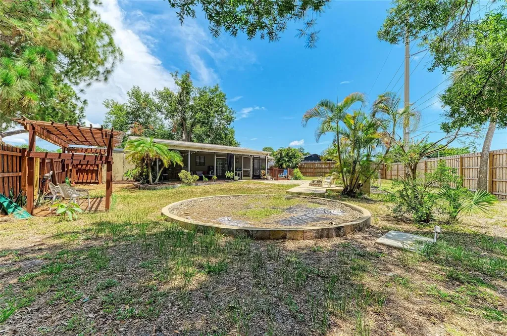 2226 Lockwood Meadows Drive Sarasota FL 34234