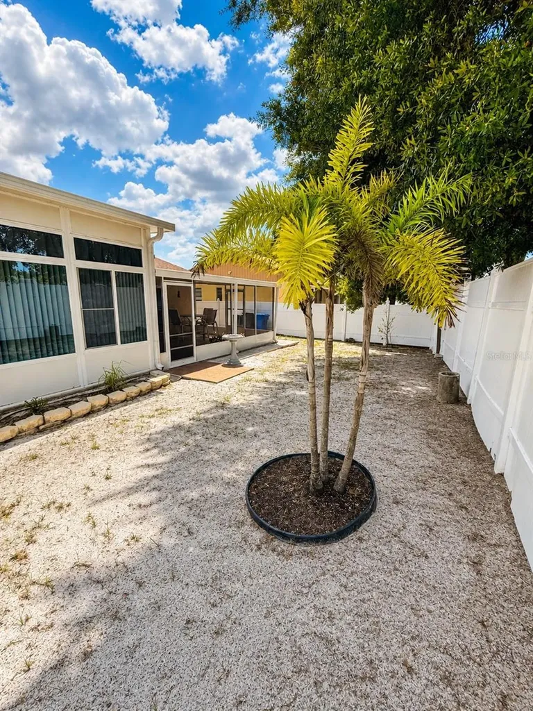 11008 Wingate Drive Tampa FL 33624