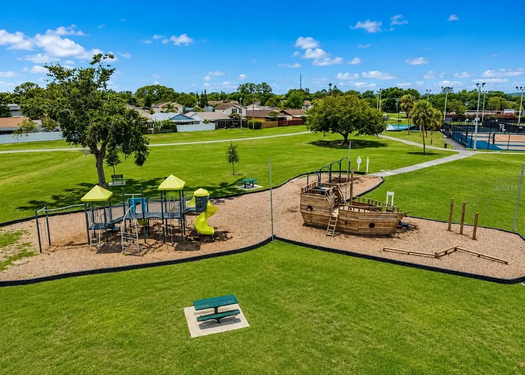 11008 Wingate Drive Tampa FL 33624