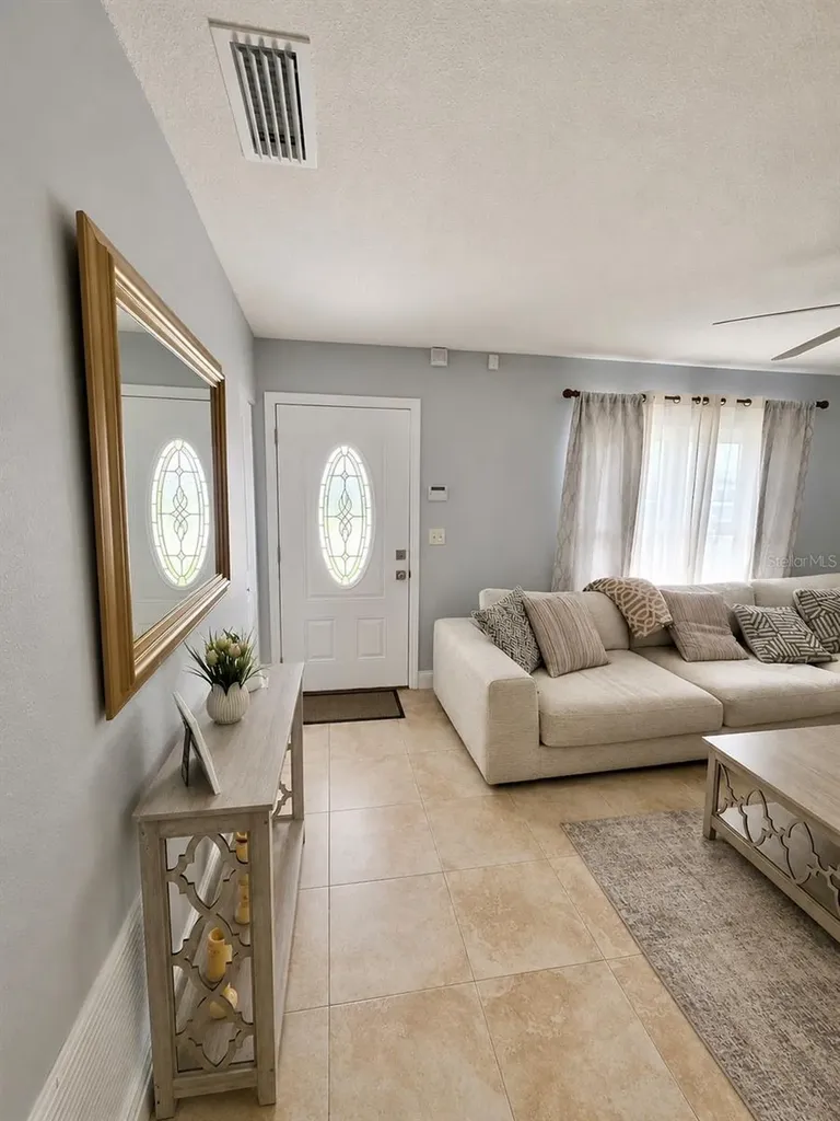 11008 Wingate Drive Tampa FL 33624