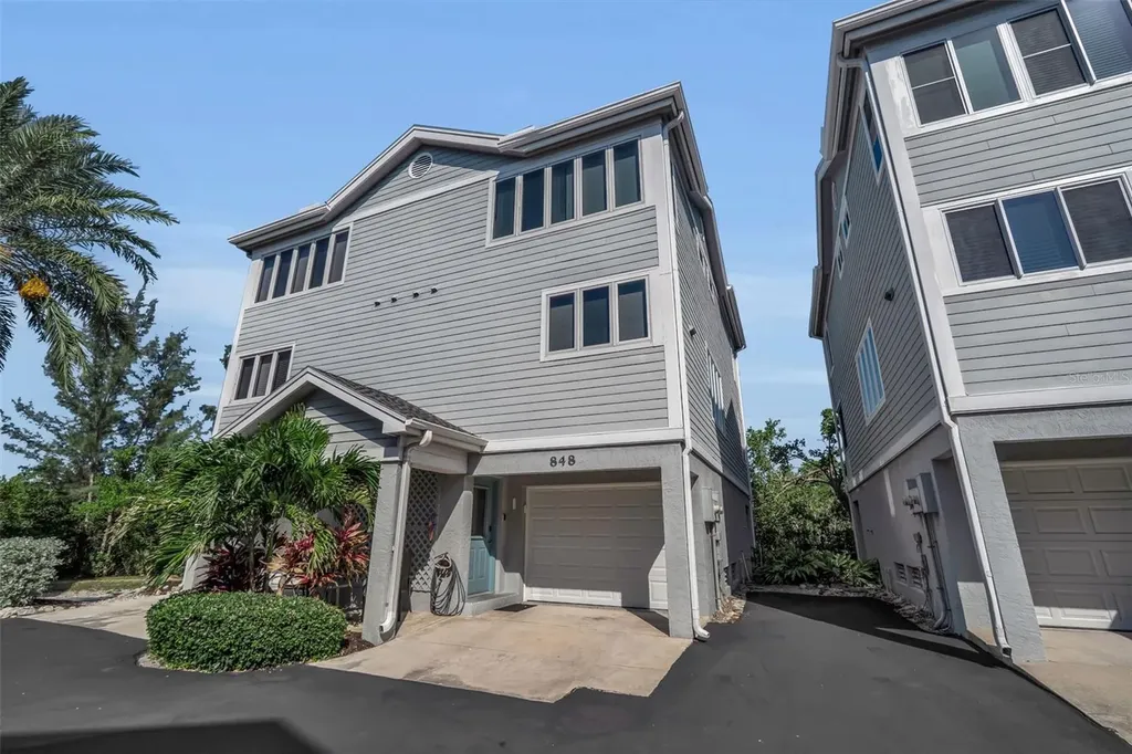 848 Evergreen Way Longboat Key FL 34228
