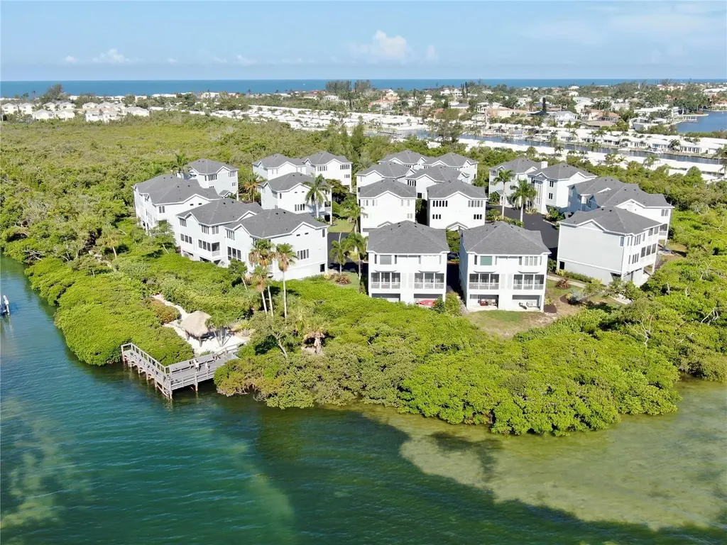848 Evergreen Way Longboat Key FL 34228
