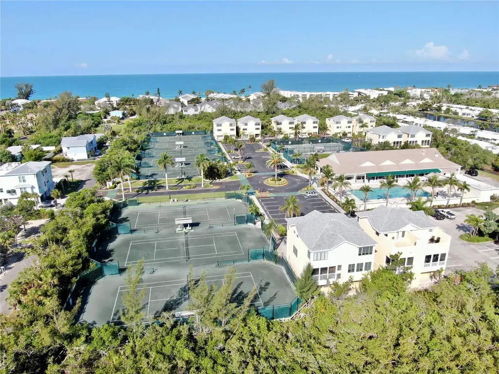 848 Evergreen Way Longboat Key FL 34228