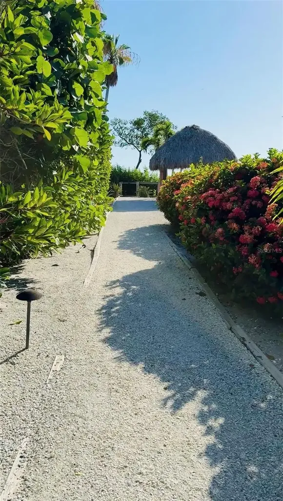 848 Evergreen Way Longboat Key FL 34228
