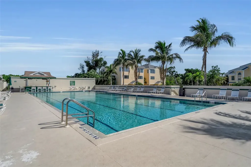 848 Evergreen Way Longboat Key FL 34228