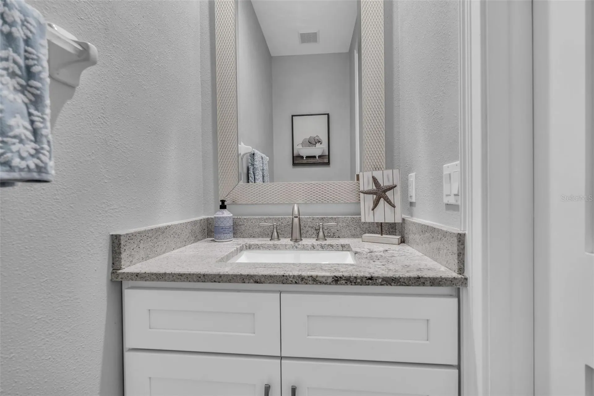 848 Evergreen Way Longboat Key FL 34228