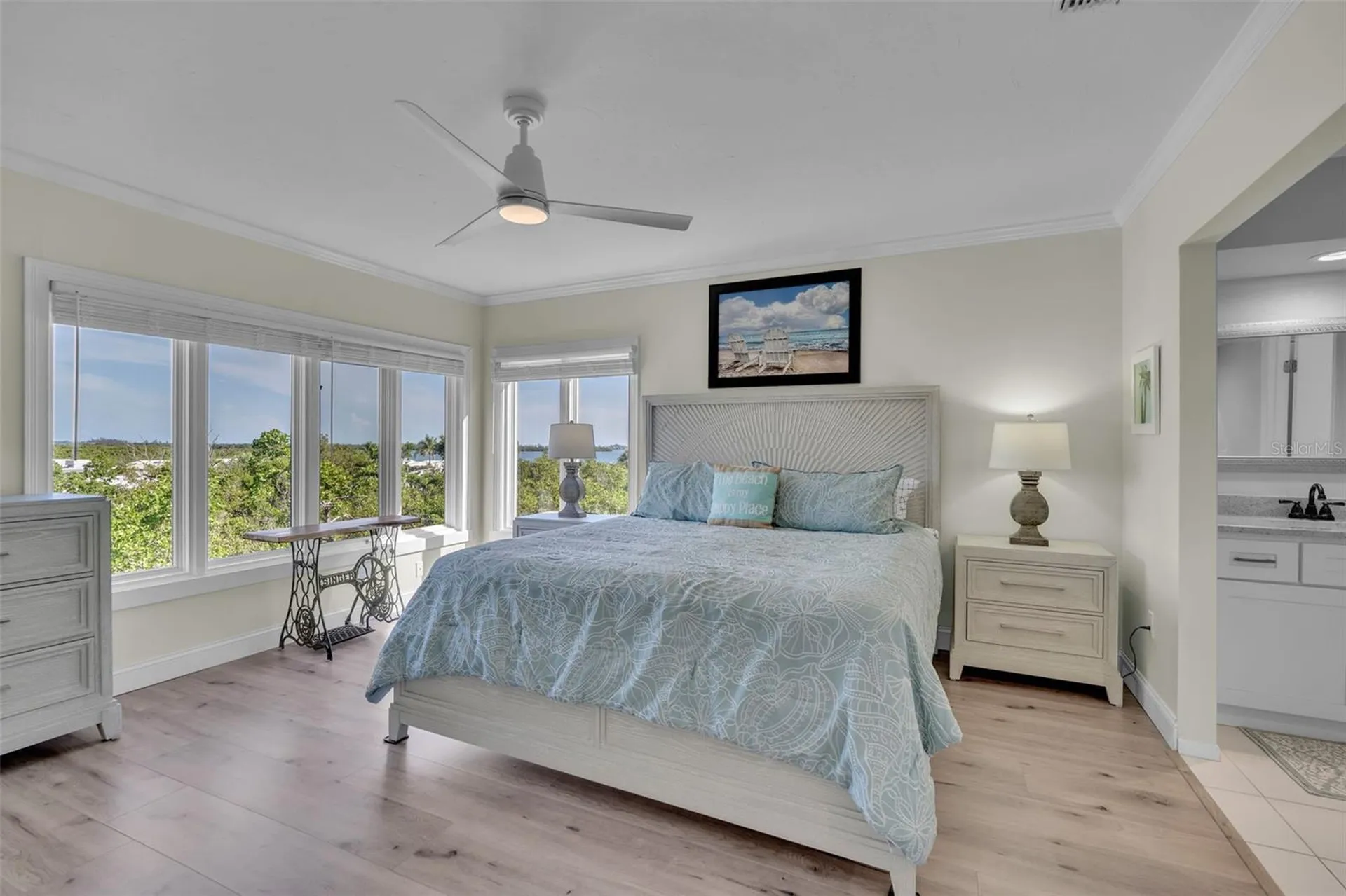 848 Evergreen Way Longboat Key FL 34228