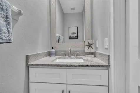 848 Evergreen Way Longboat Key FL 34228